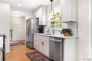 13336 Bragstadt Dr, Saint Louis, MO 63141 - Photo 3
