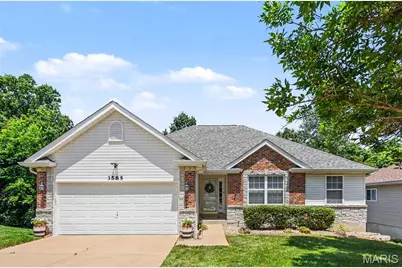 3585 Lakeview Heights Drive, Saint Louis, MO 63129 - Photo 1