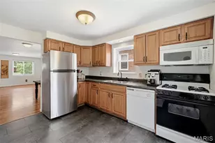 7530 Williams Ave, Saint Louis, MO 63143 - Photo 9
