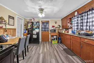 505 S Vandervoot St, Desloge, MO 63601 - Photo 17