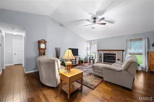 7228 Picasso Dr, Dardenne Prairie, MO 63368 - Photo 7