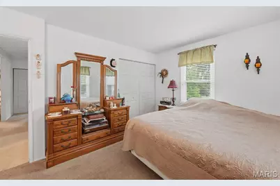 2702 Chatham Drive, Maryland Heights, MO 63043 - Photo 21