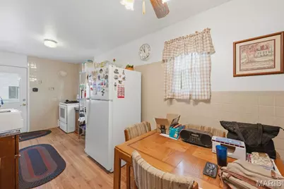 2702 Chatham Drive, Maryland Heights, MO 63043 - Photo 15