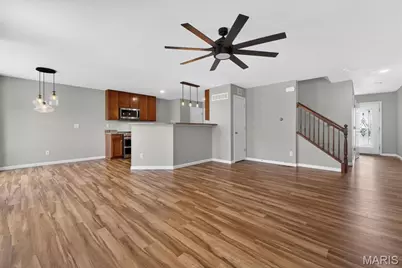 20 Country Heights Court, Lake Saint Louis, MO 63367 - Photo 7