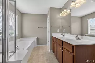 20 Country Heights Ct, Lake Saint Louis, MO 63367 - Photo 39