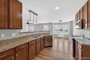 20 Country Heights Ct, Lake Saint Louis, MO 63367 - Photo 17