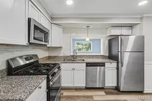 32 Queen Ann Dr, Hazelwood, MO 63042 - Photo 7