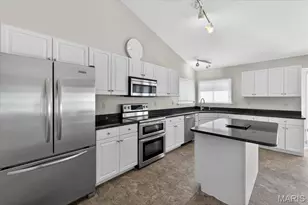 2961 Championship Blvd, Oakville, MO 63129 - Photo 17