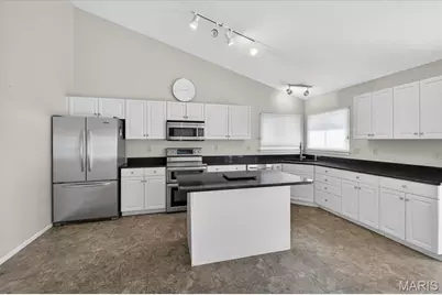 2961 Championship Boulevard, Oakville, MO 63129 - Photo 15