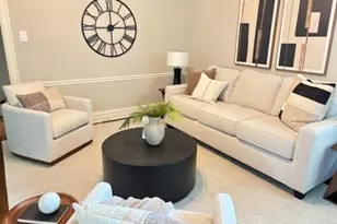 3671 Humphrey St, Saint Louis, MO 63116 - Photo 7