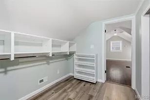 9860 Berwick Dr, Affton, MO 63123 - Photo 25