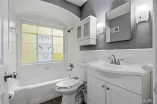 9860 Berwick Dr, Affton, MO 63123 - Photo 17