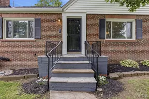 9860 Berwick Dr, Affton, MO 63123 - Photo 3