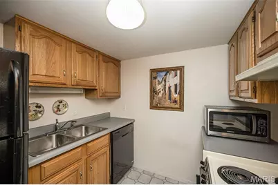 1090 Mersey Bend Drive #A, Saint Louis, MO 63129 - Photo 11