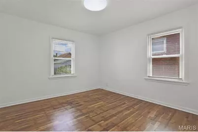 5681 Pernod Avenue, Saint Louis, MO 63139 - Photo 23