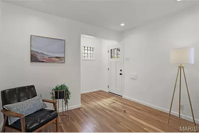 5681 Pernod Avenue, Saint Louis, MO 63139 - Photo 5