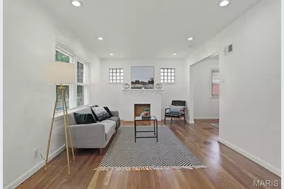 5681 Pernod Avenue, Saint Louis, MO 63139 - Photo 7