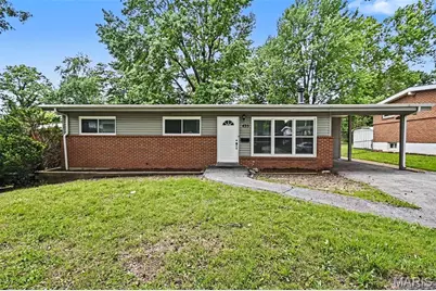 435 Saint Edward Lane, Florissant, MO 63033 - Photo 1