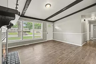 435 St Edward Ln, Florissant, MO 63033 - Photo 5