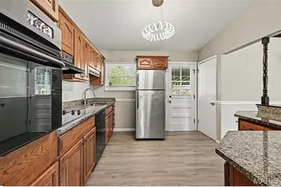 435 Saint Edward Lane, Florissant, MO 63033 - Photo 3