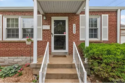 7328 Parkwood Drive, Saint Louis, MO 63116 - Photo 3