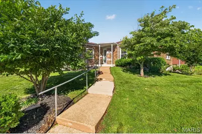 633 Landor Court, Saint Louis, MO 63125 - Photo 3