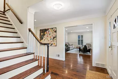9845 Northbridge Road, Saint Louis, MO 63124 - Photo 5