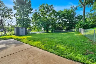 283 Ramsey Ln, Ballwin, MO 63021 - Photo 17