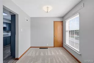 7008 Motte St, Saint Louis, MO 63121 - Photo 9