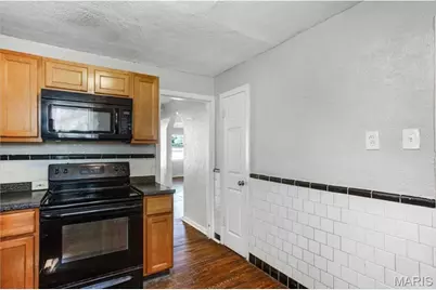7032 Theodore Avenue, Saint Louis, MO 63136 - Photo 11