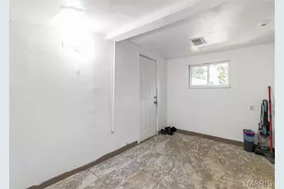135 Becker Drive, Saint Louis, MO 63135 - Photo 19