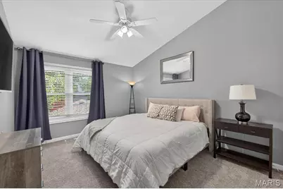 407 W Jefferson Avenue, Kirkwood, MO 63122 - Photo 17