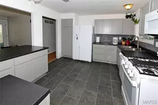 3033 St Babette Ln, Saint Charles, MO 63301 - Photo 7