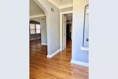 8636 Riverview Boulevard, Saint Louis, MO 63147 - Photo 3