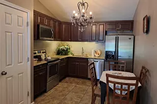 16518 Victoria Crossing Dr, Wildwood, MO 63040 - Photo 3