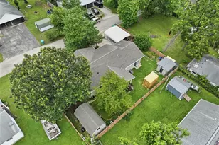 844 Alley St, Bourbon, MO 65441 - Photo 37