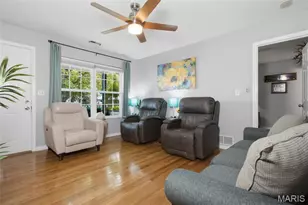 844 Alley St, Bourbon, MO 65441 - Photo 5
