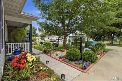844 Alley Street, Bourbon, MO 65441 - Photo 3
