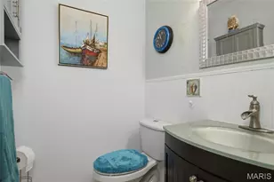 844 Alley St, Bourbon, MO 65441 - Photo 15