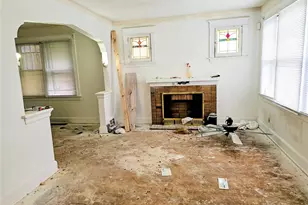 5628 Hiller Pl, Saint Louis, MO 63136 - Photo 7