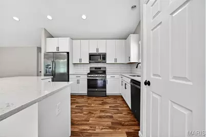 112 Creek Haven Court, Lake Saint Louis, MO 63367 - Photo 21