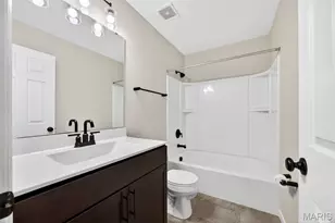 112 Creek Haven Court, Lake Saint Louis, MO 63367 - Photo 7