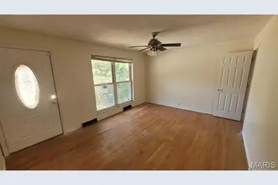 146 Evans Avenue, Cool Valley, MO 63121 - Photo 7