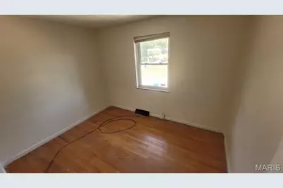 146 Evans Avenue, Cool Valley, MO 63121 - Photo 15