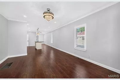 7146 Mardel Avenue, Saint Louis, MO 63109 - Photo 5