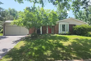 12080 Spruce Haven Dr, Creve Coeur, MO 63146 - Photo 1