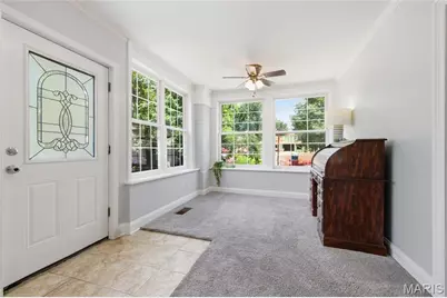 7385 Arlington Drive, Saint Louis, MO 63117 - Photo 3