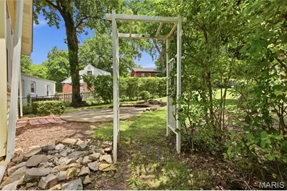 7385 Arlington Drive, Saint Louis, MO 63117 - Photo 43