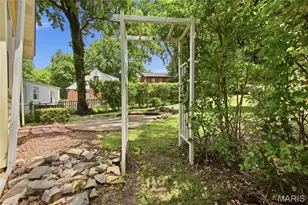 7385 Arlington Dr, Richmond Heights, MO 63117 - Photo 43