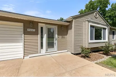 9217 Hallock Drive, Affton, MO 63123 - Photo 5